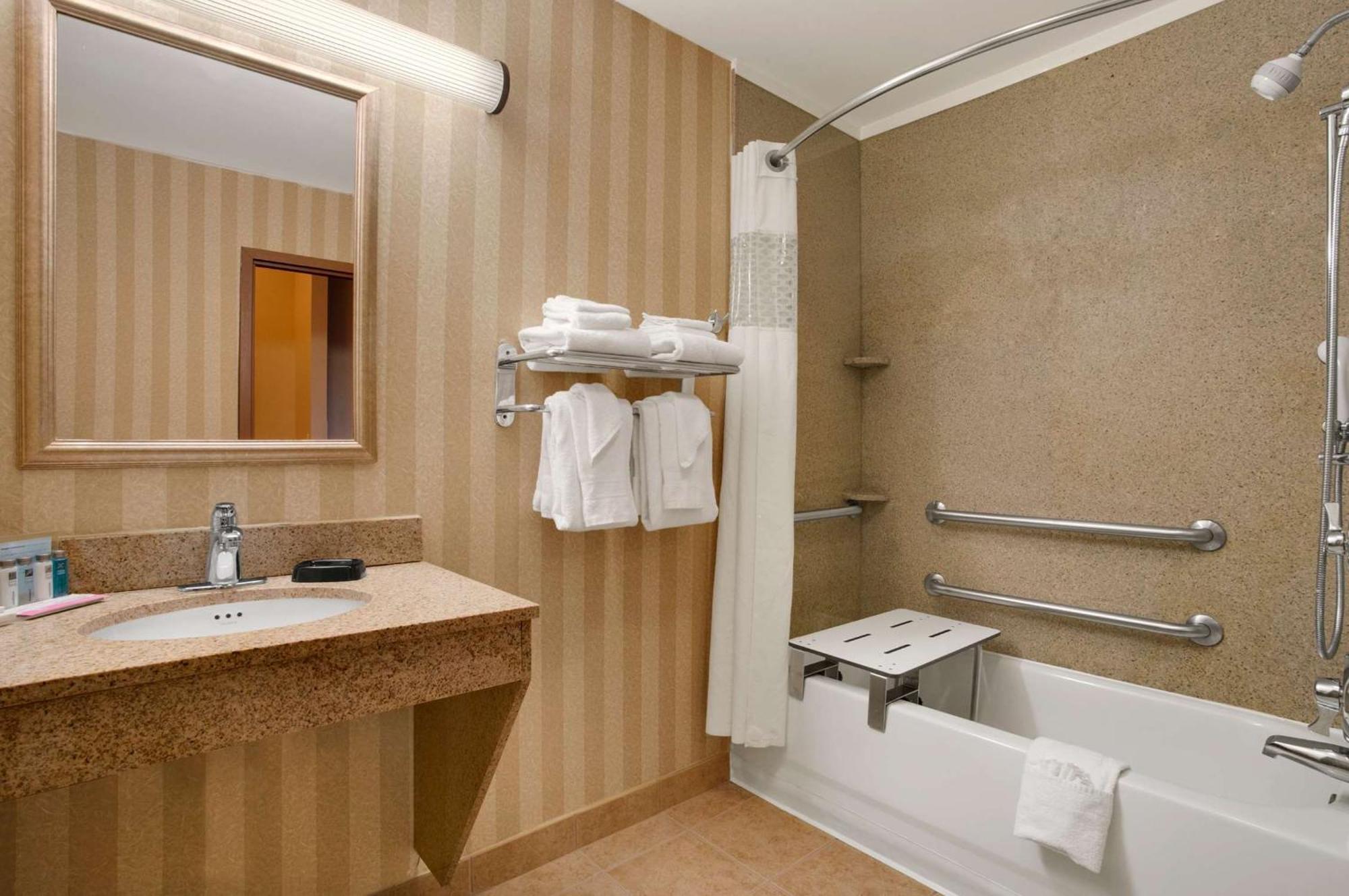 Hampton Inn & Suites Detroit Sterling Heights Exterior foto